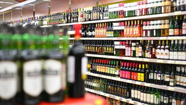 Закон України № 3303: зміни для платників, які здійснюють операції з алкогольними напоями, та звільнення платників акцизного податку від відповідальності