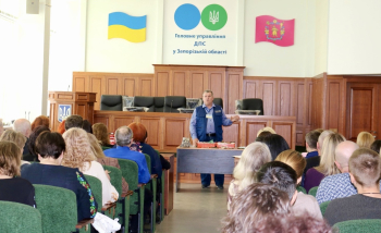 «Діяти, а не панікувати»: податківці Запоріжжя пройшли тренінг з пожежної безпеки та домедичної допомоги