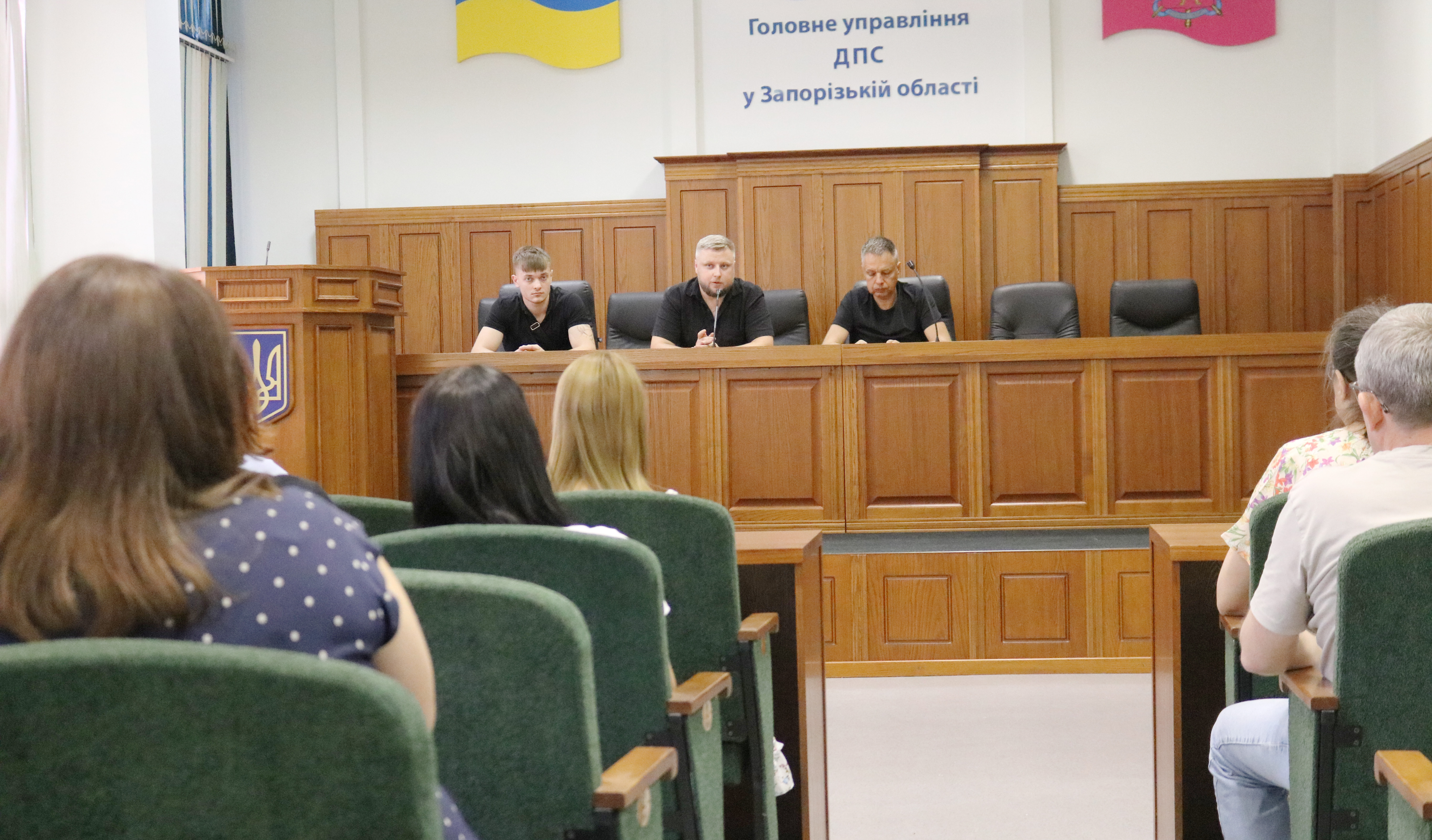 Фішинг, діпфейки, соціальна інженерія: запорізькі податківці вчаться протидіяти цифровим загрозам. Фото № 2/1