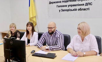 Знищений товар, борг у 200 тисяч і заблокована податкова накладна: про що запитував бізнес у податкової
